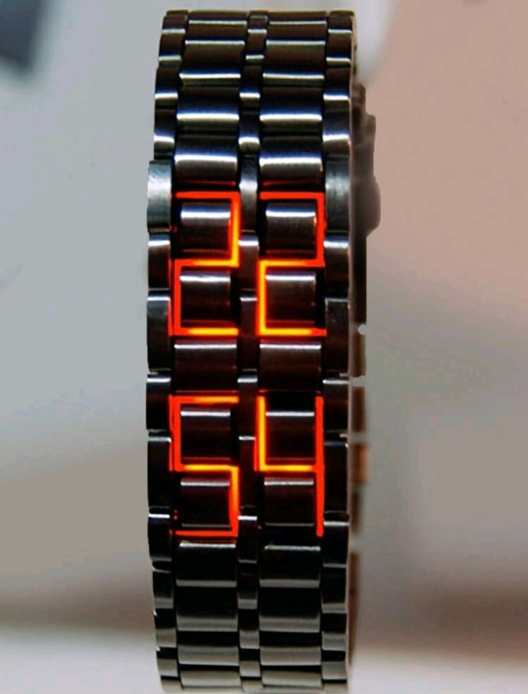 ZEGAREK LED STAL TYTANOWA - obrazek 6